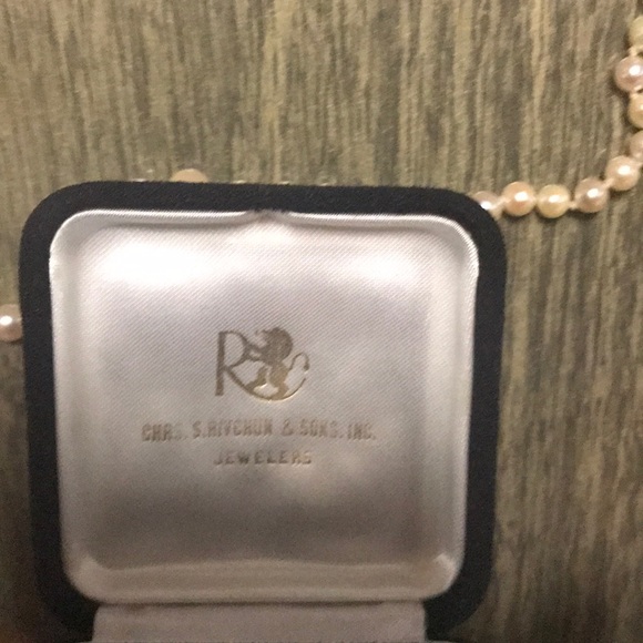 Akoya pearls
